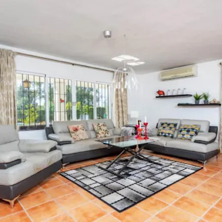 Villa Villa Milagro In Mijas