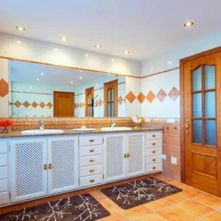 Villa Villa Milagro In Mijas Mijas
